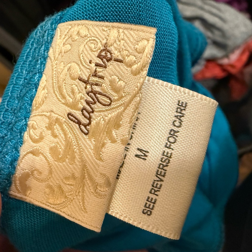 Daytrip Top - size M - Picture 3 of 3